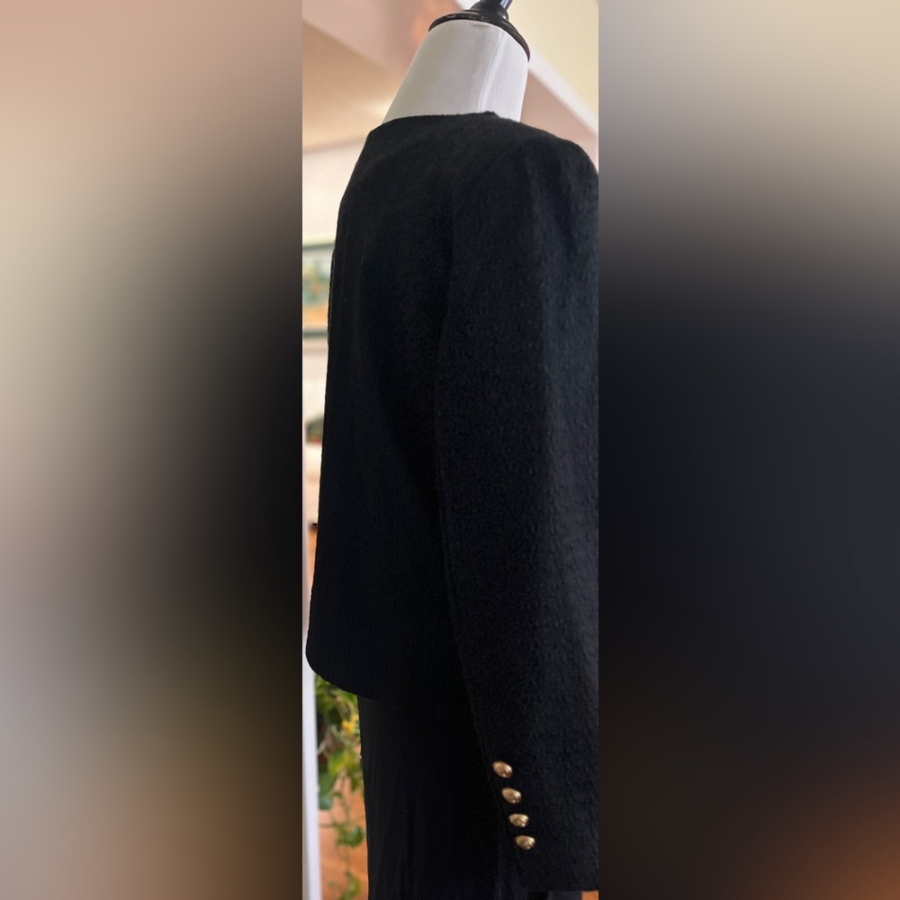 Elegant Black Boucle’ Tweed Jacket Gold Buttons Cropped Classic Designer Look L - Picture 4 of 7